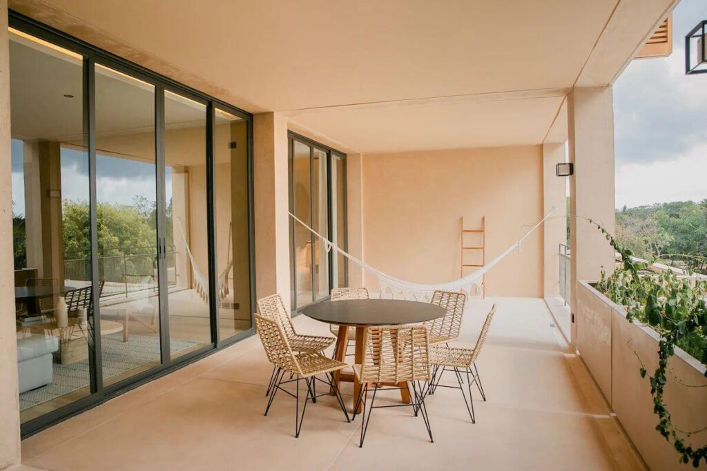 Balcony 6